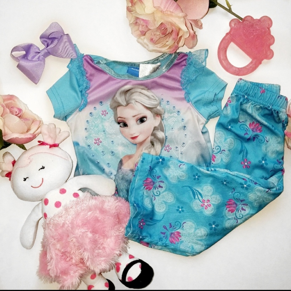 Disney Frozen pjs🌹